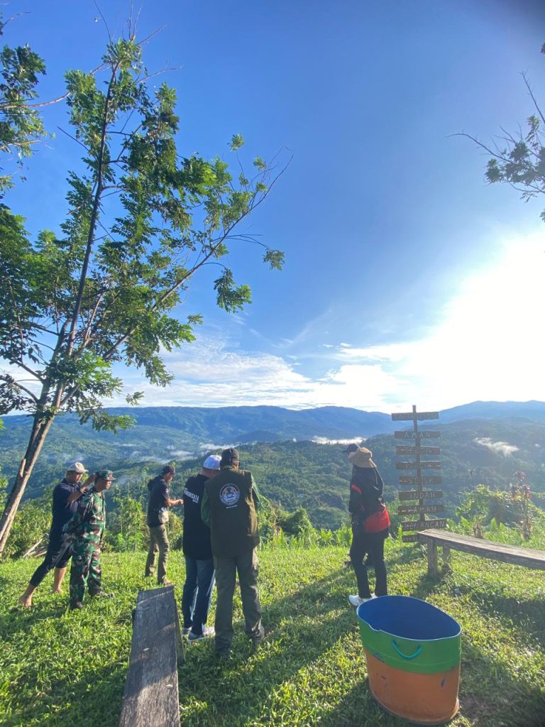 WhatsApp-Image-2026-03-09-at-10.53.18-3-768x1024 Dari Kebun Cengkeh Menuju Negeri di Atas Awan